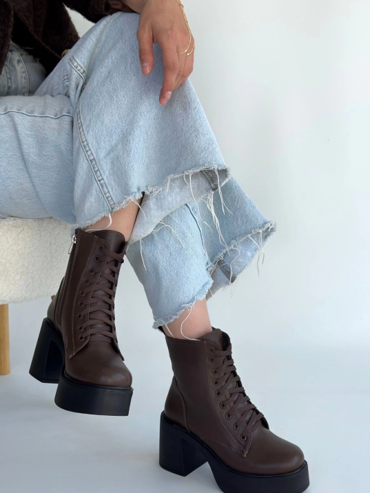 Tsan Kahverengi Cilt Bağcıklı Topuklu Bot