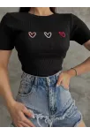 Üçlü Kalp Nakışlı Bluz