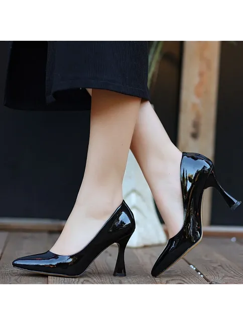 Ulba Siyah Rugan Stiletto Ayakkabı