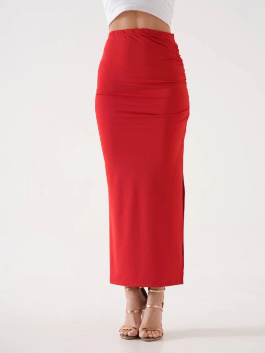 Uzun yırtmaçlı ince kumaş etek kırmızı Uzun yırtmaçlı ince kumaş etek kırmızı