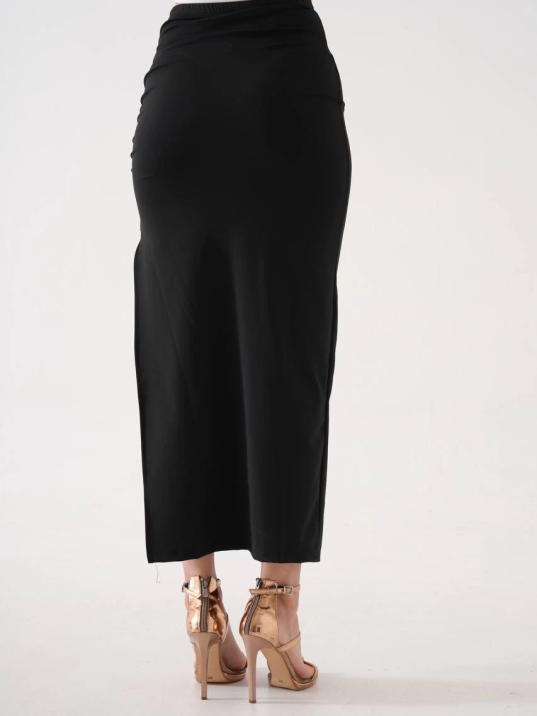 Uzun yırtmaçlı ince kumaş etek siyah Uzun yırtmaçlı ince kumaş etek siyah