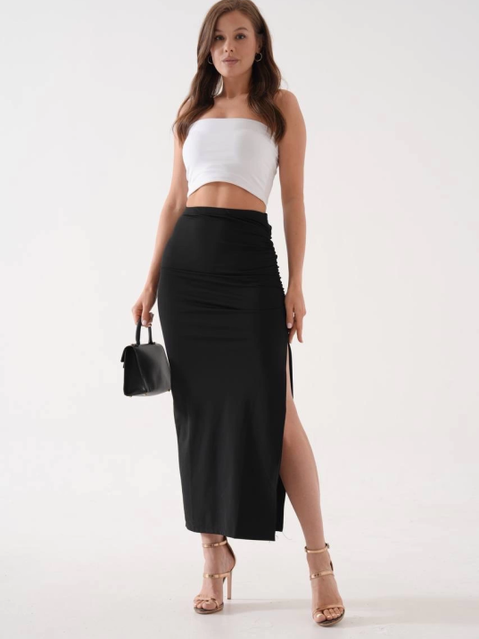 Uzun yırtmaçlı ince kumaş etek siyah Uzun yırtmaçlı ince kumaş etek siyah