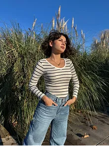 V Yaka Çizgili Bluz Beyaz A3699
