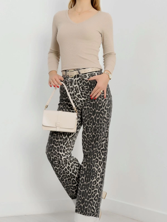 V yaka kaşkorse bluz bej a3699 V yaka kaşkorse bluz bej a3699