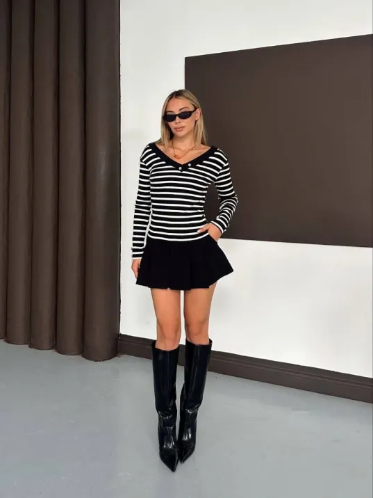 V Yaka Kol Ve Yaka Düğmeli Bluz Siyah A4047