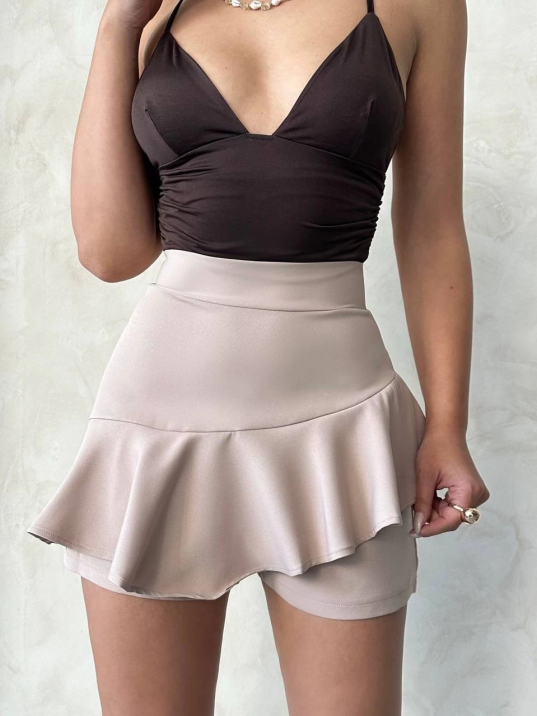 Valonlu fırfırlı şort bej s24683 Valonlu fırfırlı şort bej s24683