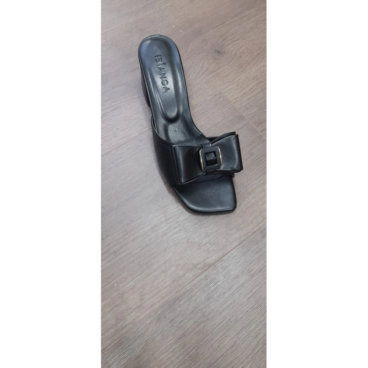 Veor Siyah Cilt Topuklu Terlik Veor Siyah Cilt Topuklu Terlik
