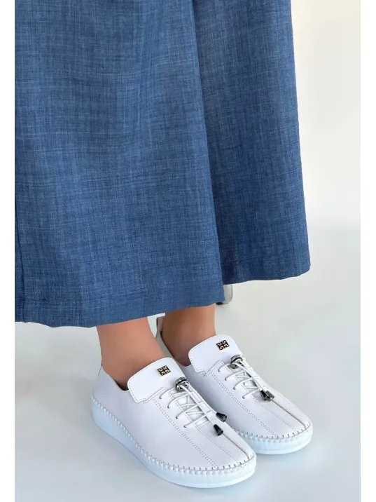 Warte Beyaz Deri Bağcıklı Spor Ayakkabı