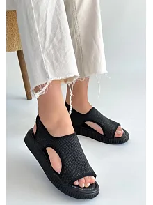 Wayi Siyah Hasır Cilt Sandalet