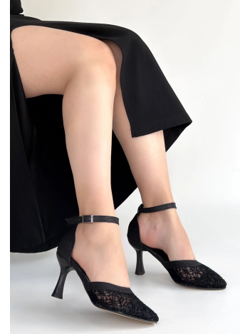 Weja Siyah Cilt Tül Detaylı Topuklu Ayakkabı Weja Siyah Cilt Tül Detaylı Topuklu Ayakkabı