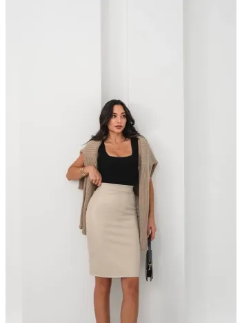 Arkadan Yırtmaçlı Kalem Etek Bej