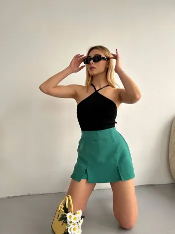 Çift Yırtmaçlı Atlas Şort Etek Yeşil S240364