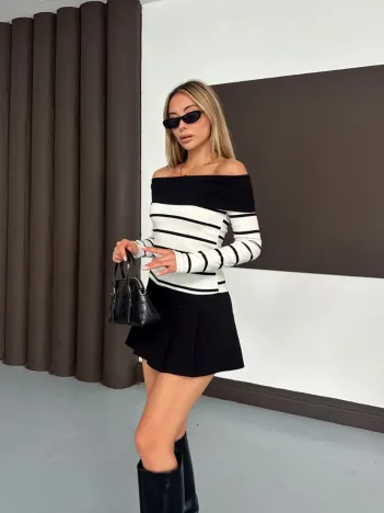 Çizgili Madonna Yaka Kaşkorse Bluz Beyaz A844