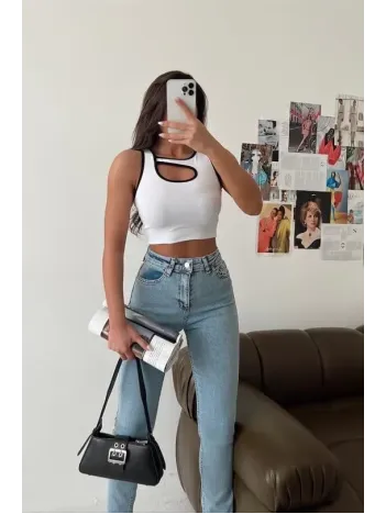 Pencereli Kaşkorse Crop