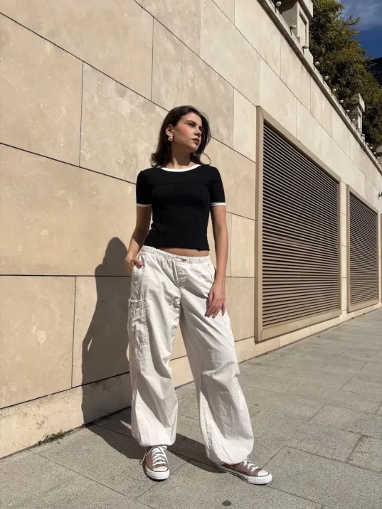 Yaka Kol Garnili Ön Parçalı Bluz