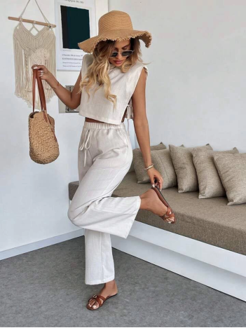 Yan bağlama detaylı pantolonlu takım bej Yan bağlama detaylı pantolonlu takım bej