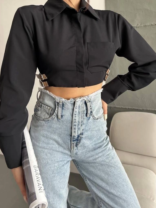 Yanı kemer detaylı crop gömlek siyah s4009 Yanı kemer detaylı crop gömlek siyah s4009