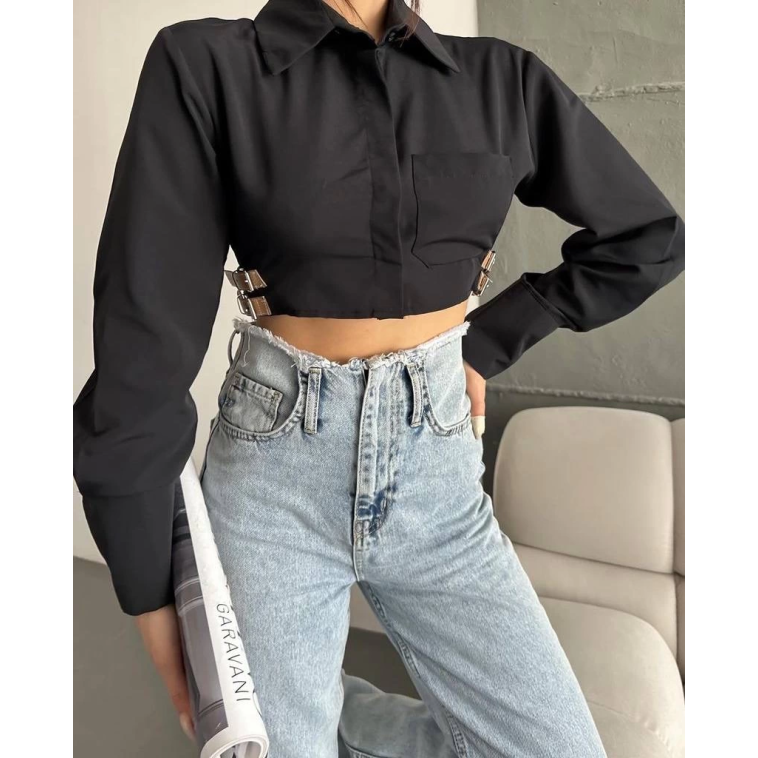 Yanı kemer detaylı crop gömlek siyah s4009 Yanı kemer detaylı crop gömlek siyah s4009