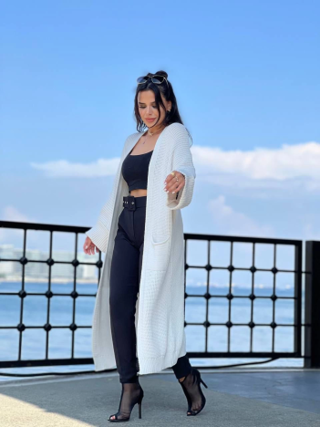 Yarasa kol uzun triko hırka beyaz Yarasa kol uzun triko hırka beyaz