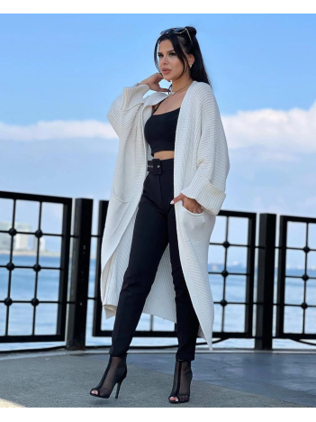 Yarasa kol uzun triko hırka beyaz Yarasa kol uzun triko hırka beyaz