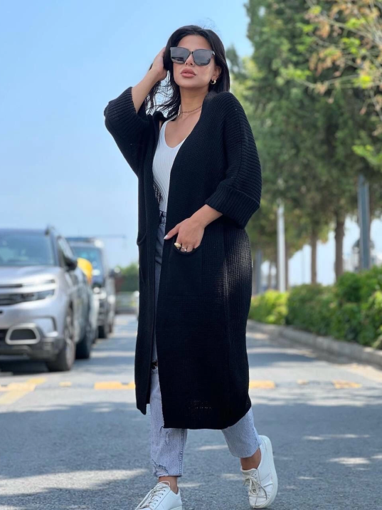 Yarasa kol uzun triko hırka siyah Yarasa kol uzun triko hırka siyah