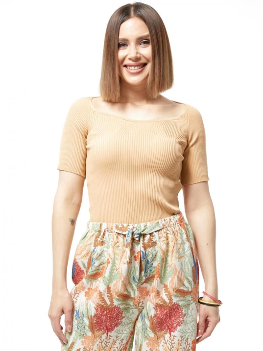 Yazlık triko tişört Yazlık triko tişört