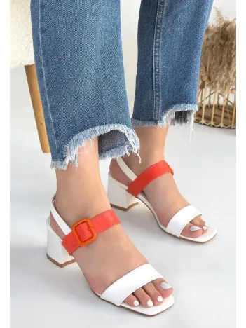 Year Beyaz Cilt Turuncu Detaylı Beyaz Topuklu Ayakkabı Year Beyaz Cilt Turuncu Detaylı Beyaz Topuklu Ayakkabı