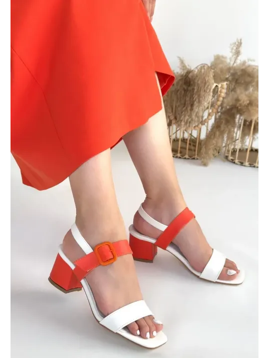 Year Beyaz Cilt Turuncu Detaylı Topuklu Ayakkabı Year Beyaz Cilt Turuncu Detaylı Topuklu Ayakkabı