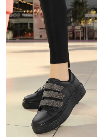 Yebta Siyah Cilt Cırt Cırtlı Spor Ayakkabı