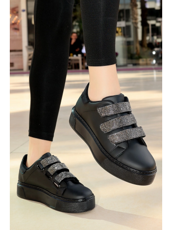 Yebta Siyah Cilt Cırt Cırtlı Spor Ayakkabı Yebta Siyah Cilt Cırt Cırtlı Spor Ayakkabı