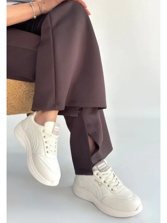 Yejja Bej Cilt Bağcıklı Spor Ayakkabı Yejja Bej Cilt Bağcıklı Spor Ayakkabı