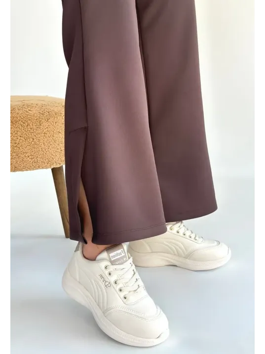 Yejja Bej Cilt Bağcıklı Spor Ayakkabı Yejja Bej Cilt Bağcıklı Spor Ayakkabı