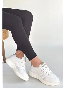 Yejja Beyaz Cilt Bağcıklı Spor Ayakkabı