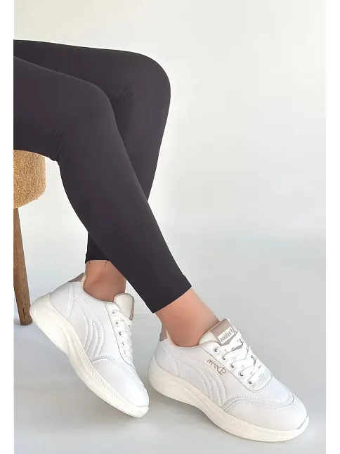 Yejja Beyaz Cilt Bağcıklı Spor Ayakkabı