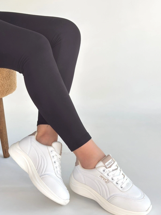 Yejja Beyaz Cilt Bağcıklı Spor Ayakkabı