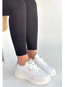 Yejja Beyaz Cilt Bağcıklı Spor Ayakkabı
