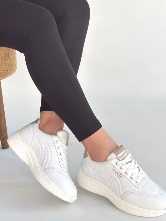 Yejja Beyaz Cilt Bağcıklı Spor Ayakkabı