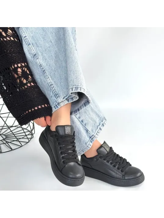 Yier Siyah Cilt Bağcıklı Spor Ayakkabı