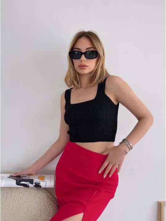 Yırtmaçlı Esnek Kumaş Midi Boy Etek Koyu Kırmızı