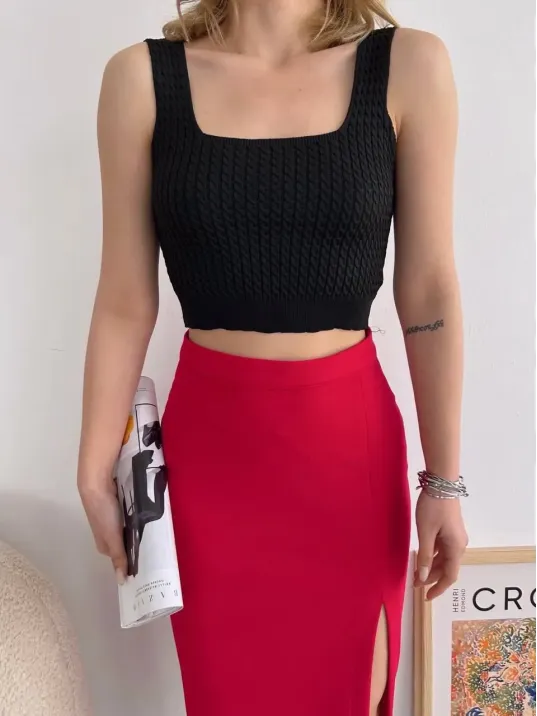 Yırtmaçlı Esnek Kumaş Midi Boy Etek Koyu Kırmızı