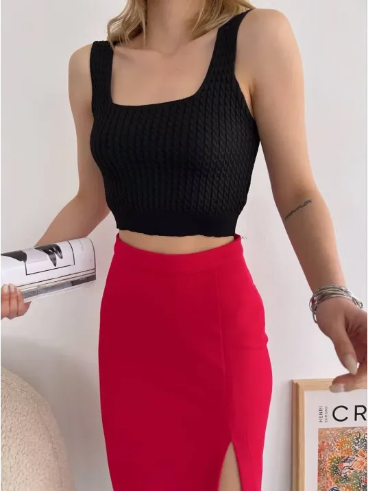 Yırtmaçlı Esnek Kumaş Midi Boy Etek Koyu Kırmızı