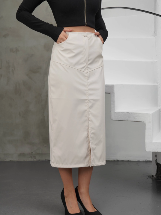 Yırtmaçlı uzun deri etek krem Yırtmaçlı uzun deri etek krem