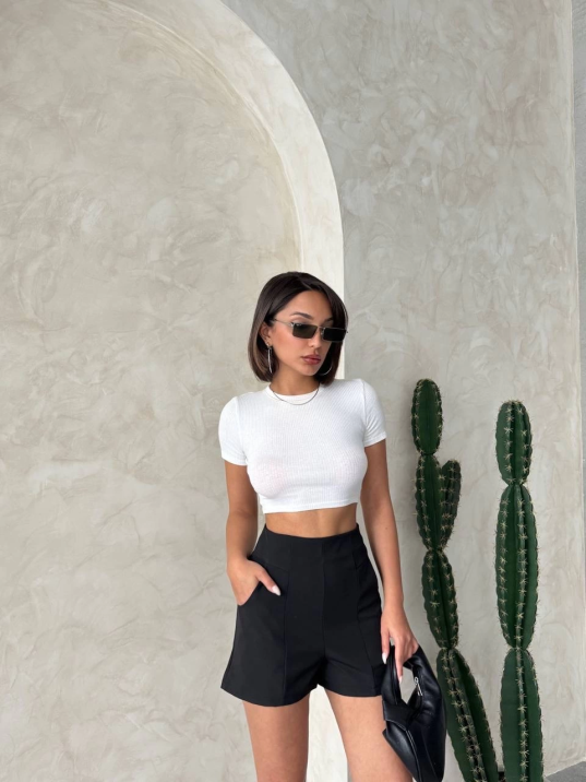 Yüksek bel parçalı double kumaş şort s25312 Yüksek bel parçalı double kumaş şort s25312