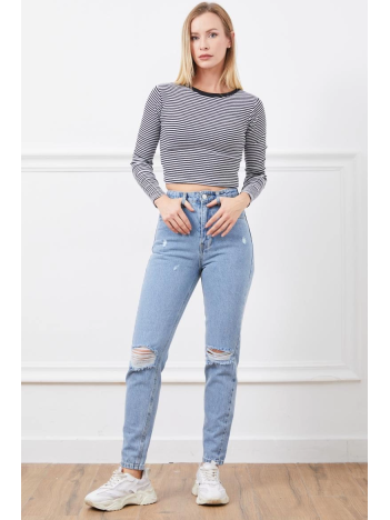 Yüksek bel yırtmaçlı mom jean pantolon Yüksek bel yırtmaçlı mom jean pantolon