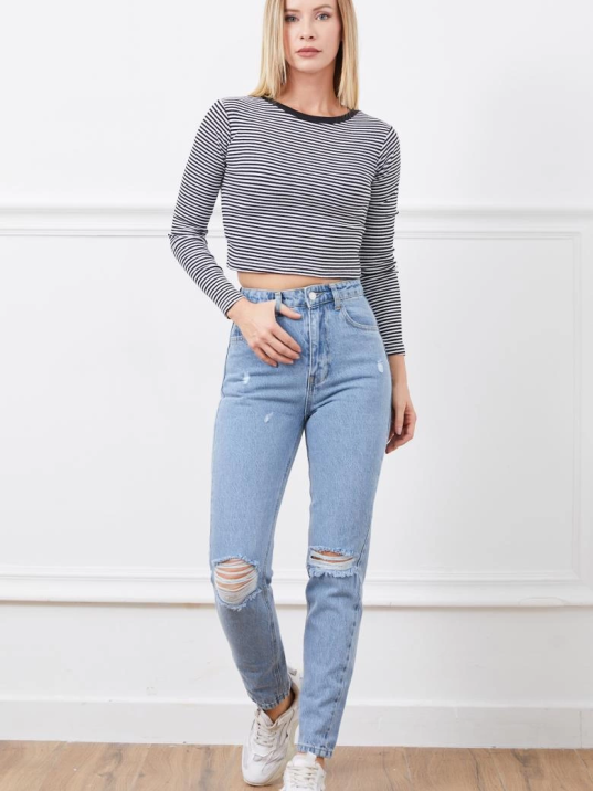 Yüksek bel yırtmaçlı mom jean pantolon Yüksek bel yırtmaçlı mom jean pantolon