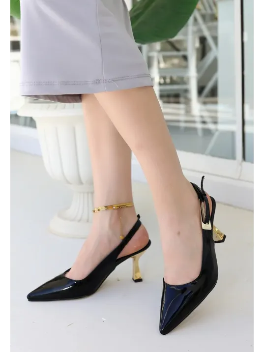 Zalin Siyah Rugan Topuklu Ayakkabı Zalin Siyah Rugan Topuklu Ayakkabı