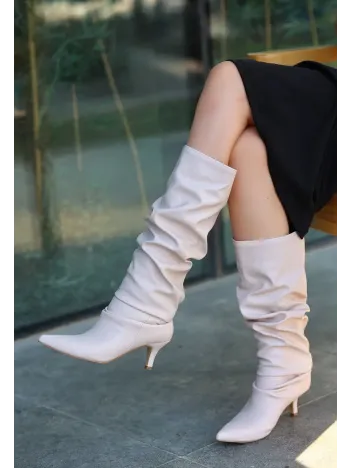 Zelya Bej Cilt Topuklu Çizme Zelya Bej Cilt Topuklu Çizme