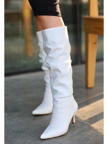 Zelya Beyaz Cilt Topuklu Çizme Zelya Beyaz Cilt Topuklu Çizme