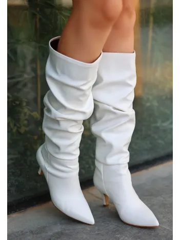 Zelya Beyaz Cilt Topuklu Çizme Zelya Beyaz Cilt Topuklu Çizme