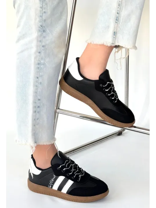 Zerti Siyah Cilt Bağcıklı Spor Ayakkabı